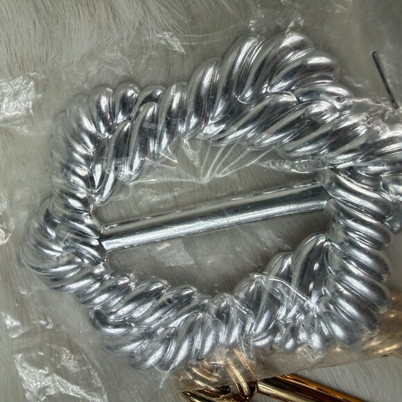 Set of Two - Silver & Gold - Vintage Large Plastic Belt Buckles - Taiwan 80s 90s - Picture 4 of 6